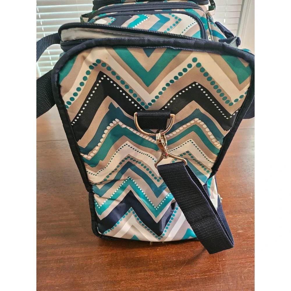 Thirty-One Picnic Thermal Tote Bag Teal Navy Chevron Insulated Shoulder Strap